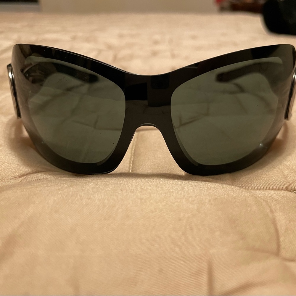 Dior sunglasses 🕶️